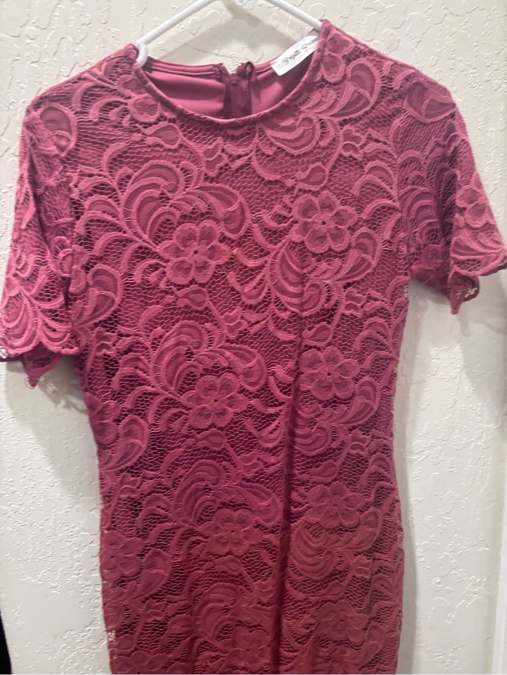 Lace Overlay Short Sleeve Tunic in Mauve Pink